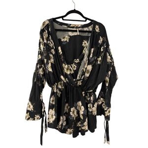 Free People Women's Tuscan Dreams Black Printed Floral Tunic Top Size Extra Sm